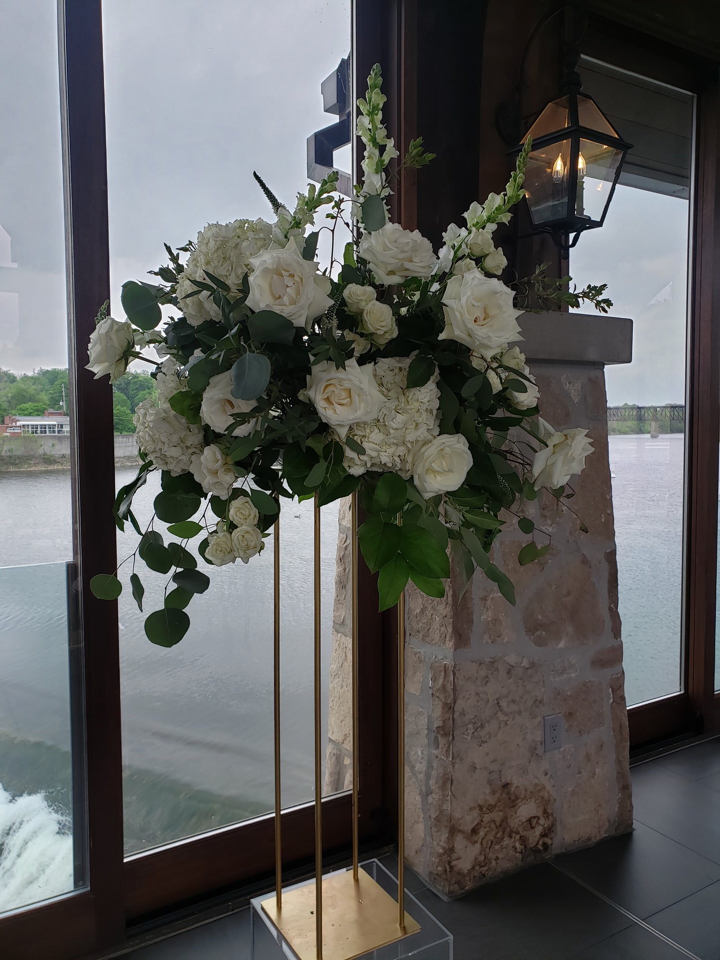 Full service ceremony decor