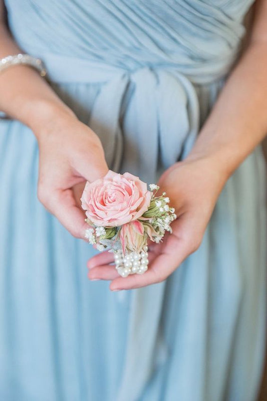 CORSAGES